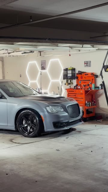 Chrysler 300 Hellcat in Satin Nardo Gray
